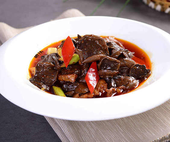 它是“草原上的牛肝菌”，多做给孩子吃，鲜香细嫩